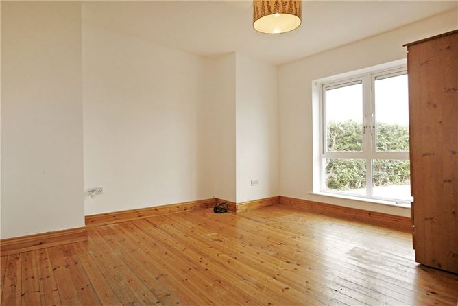 44 An TSean Dun, Tulla Road, Ennis, Co. Clare