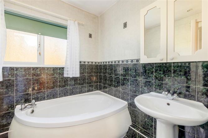 50 Lucan Heights, Lucan, Dublin