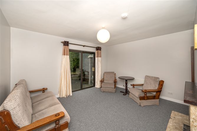 12 Milford, Elm Park, Wilton, Co. Cork