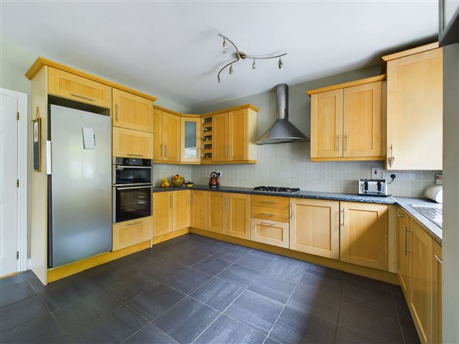 15 Pembroke Heights, Pembroke Wood, Passage West, Cork