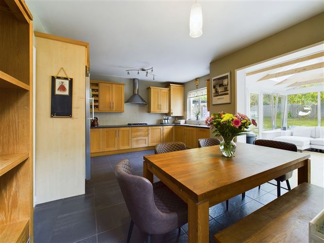 15 Pembroke Heights, Pembroke Wood, Passage West, Cork
