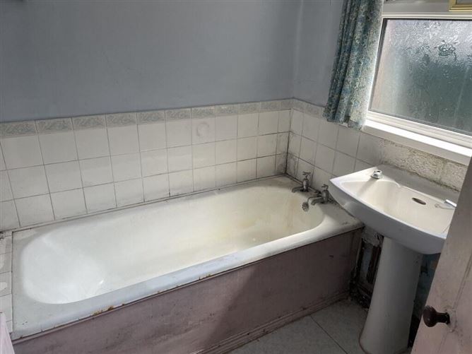 16 Fitzgerald Terrace, Dungarvan, Waterford