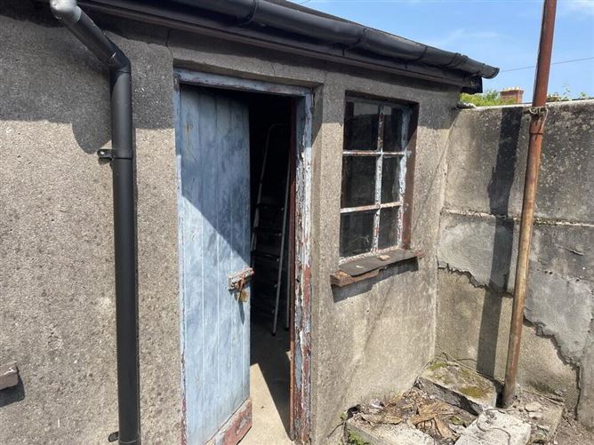 16 Fitzgerald Terrace, Dungarvan, Waterford