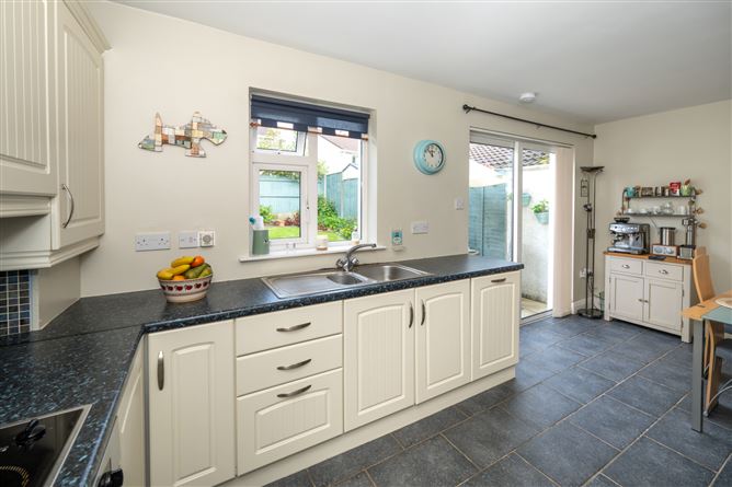 2 Ardfield Road, Grange, Douglas, Cork