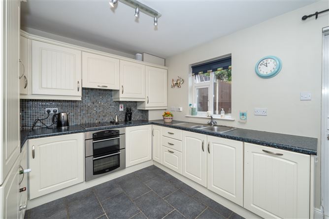 2 Ardfield Road, Grange, Douglas, Cork