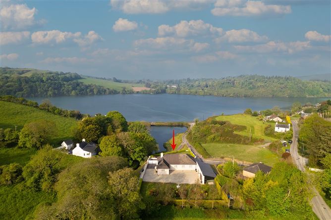 Sunny Glen, Droum, Glandore Road, Leap, Co. Cork
