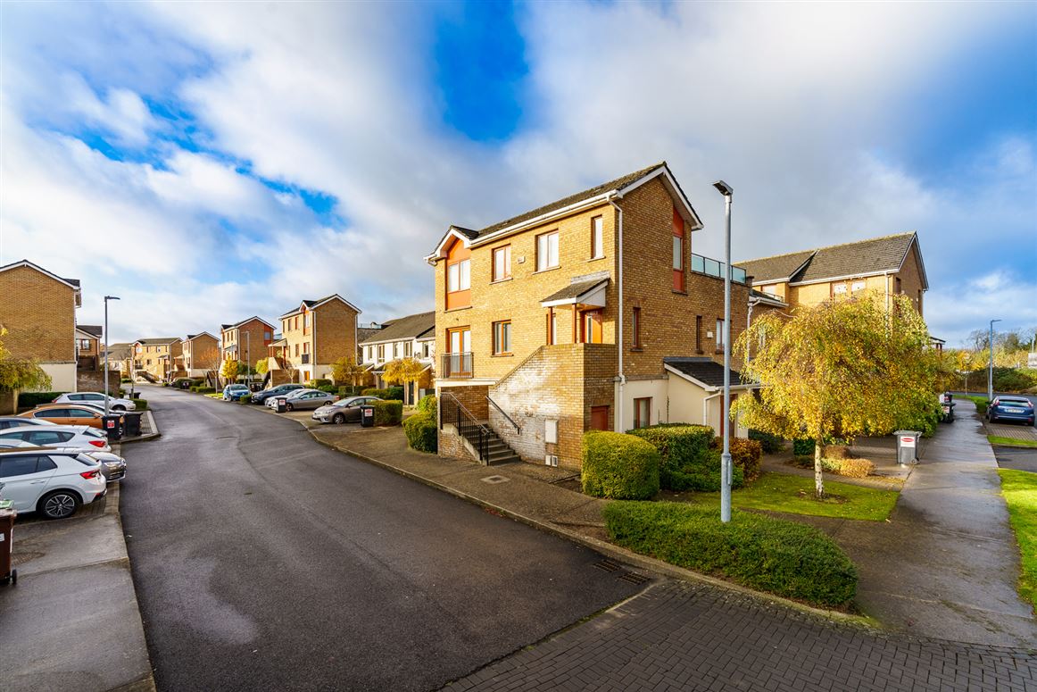 74 Annfield Drive, Carpenterstown, Dublin 15