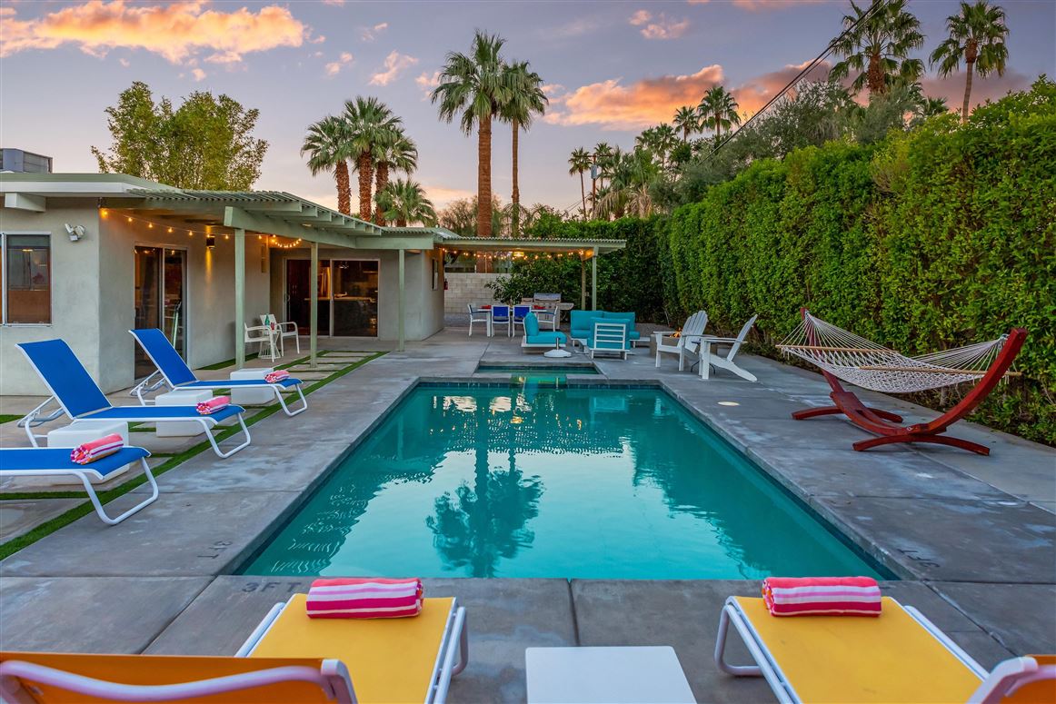 Nice 'n' Easy,Palm Springs,California,USA