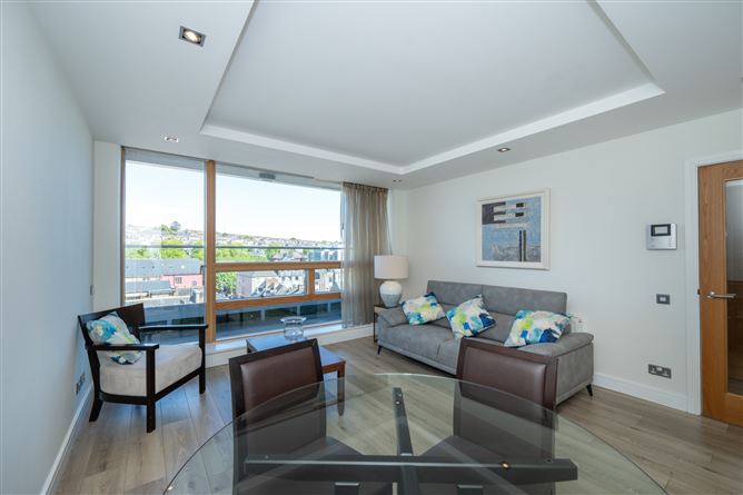 28 The Fastnet, Lancaster Gate, Lancaster Quay, Cork