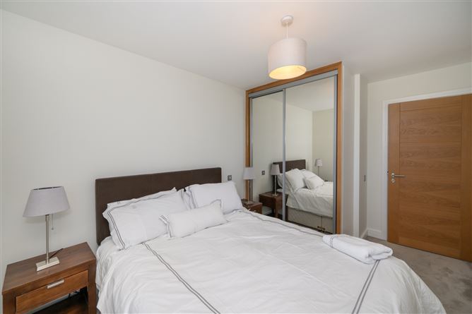 28 The Fastnet, Lancaster Gate, Lancaster Quay, Cork