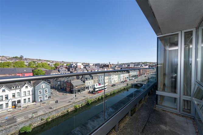 28 The Fastnet, Lancaster Gate, Lancaster Quay, Cork