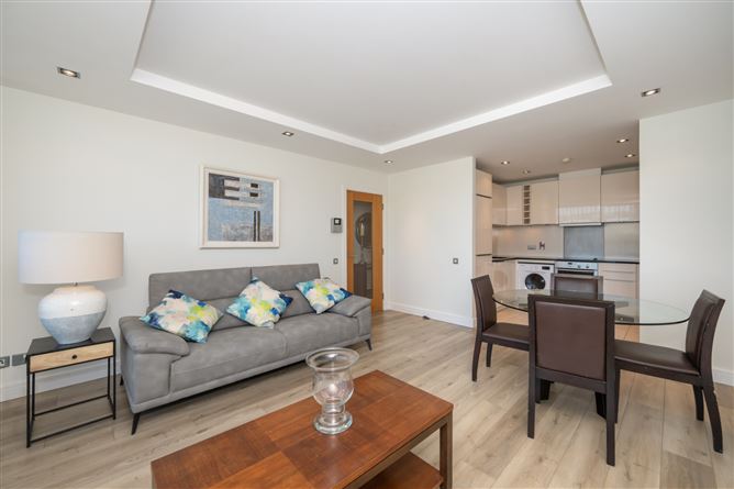 28 The Fastnet, Lancaster Gate, Lancaster Quay, Cork