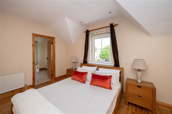 Shaula, 7 Grange Road, Grange Manor, Ovens, Co. Cork