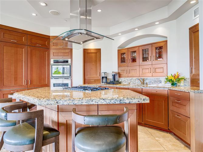 Photo 7 of 10 — Moonlight Beach,Kihei,Hawaii,USA