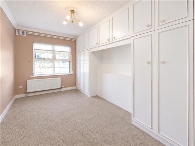 Moatefield, 21 Prospect Lawn, Cabinteely, Dublin 18