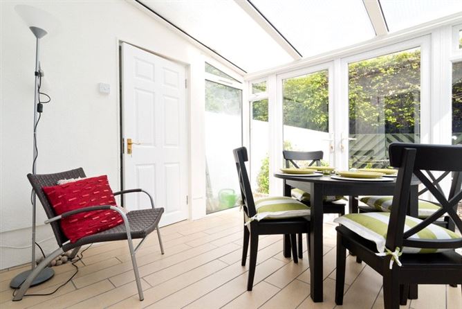 4 Drayton Close, Monkstown, Co. Dublin