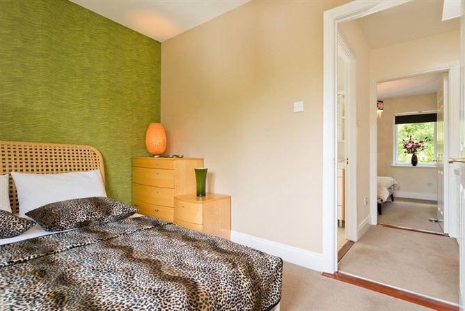 4 Drayton Close, Monkstown, Co. Dublin