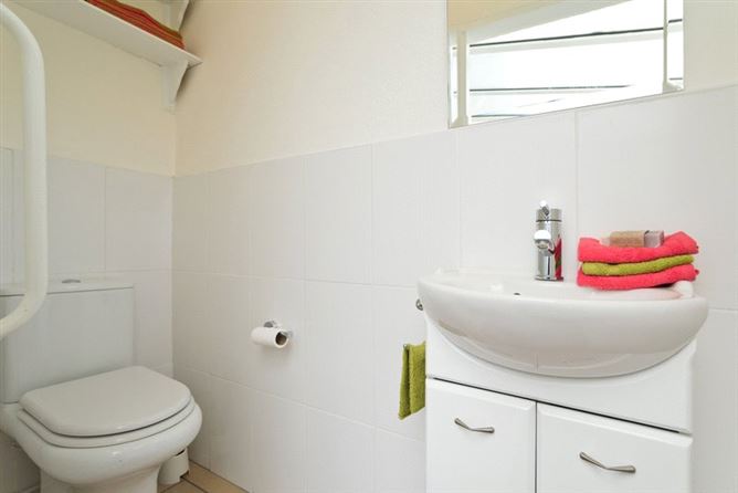 4 Drayton Close, Monkstown, Co. Dublin