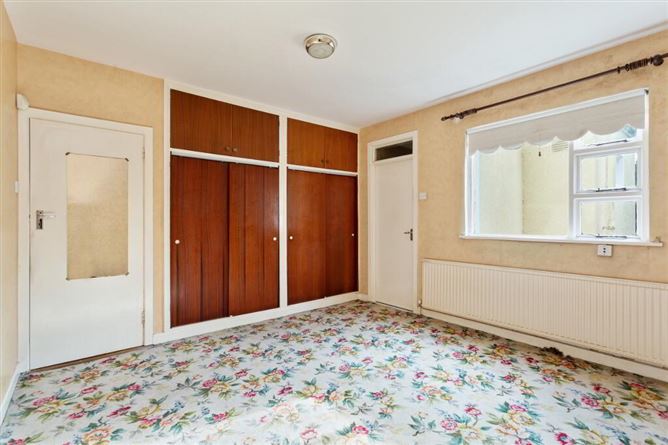 2 Lucan Lodge, Leixlip Road, Lucan, Dublin