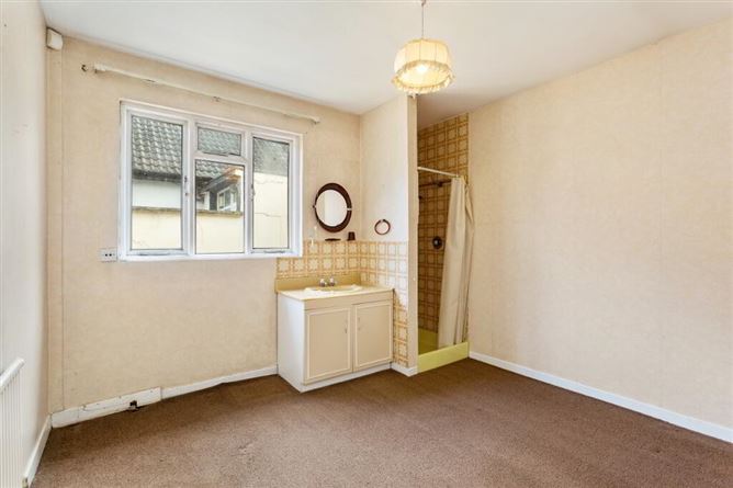 2 Lucan Lodge, Leixlip Road, Lucan, Dublin