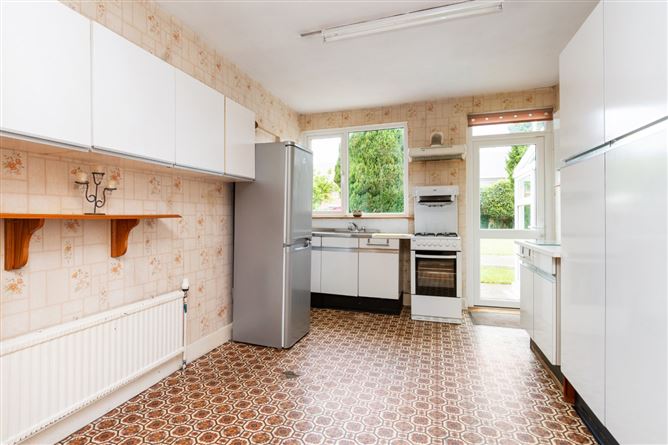 71 Whitebarn Road, Churchtown, Dublin 14