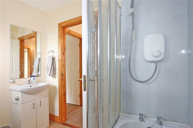 72 Gort na NUll, Sixmuilebridge, Co. Clare