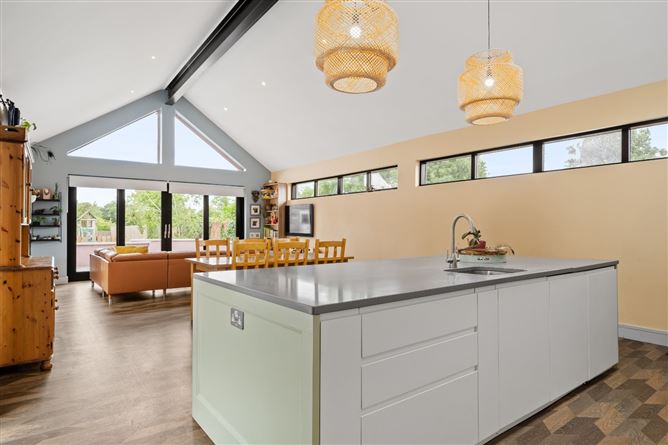 4 Cooldrinagh Cottages, Cooldrinagh Lane, Lucan, Co. Dublin