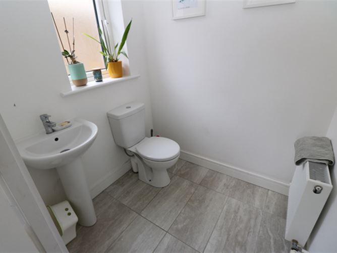 Photo 15 of 29 — 28 Maydenhayes Crescent, Donacarney, Co. Meath