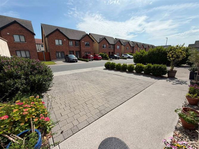 Photo 28 of 29 — 28 Maydenhayes Crescent, Donacarney, Co. Meath