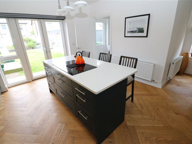Photo 8 of 29 — 28 Maydenhayes Crescent, Donacarney, Co. Meath
