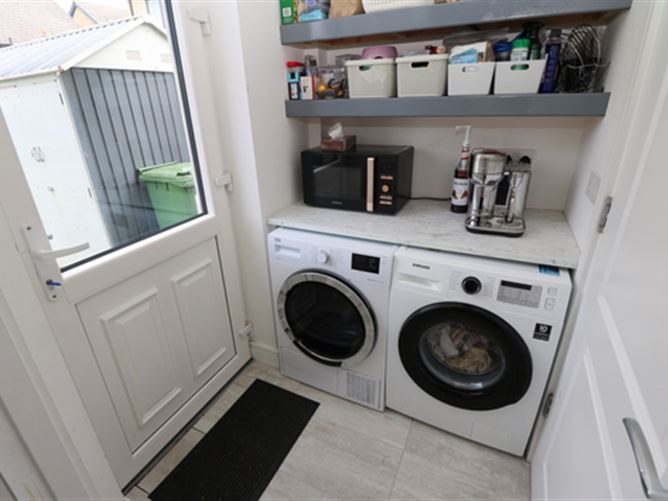Photo 14 of 29 — 28 Maydenhayes Crescent, Donacarney, Co. Meath