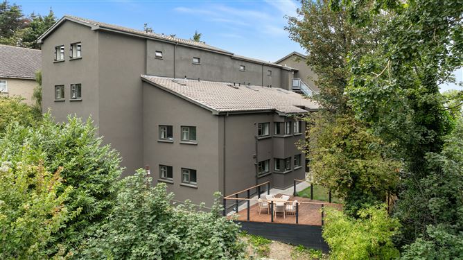 Photo 21 of 24 —  Apt 15 Errigal House, Eglinton Court, Donnybrook, Dublin 4