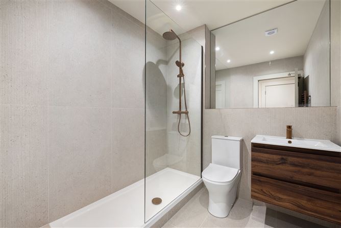Photo 18 of 24 —  Apt 15 Errigal House, Eglinton Court, Donnybrook, Dublin 4