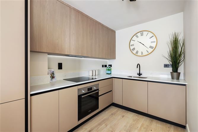 Photo 14 of 24 —  Apt 15 Errigal House, Eglinton Court, Donnybrook, Dublin 4