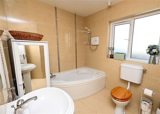 5 Forest Park, Upper Kilmoney Road, Carrigaline, Cork