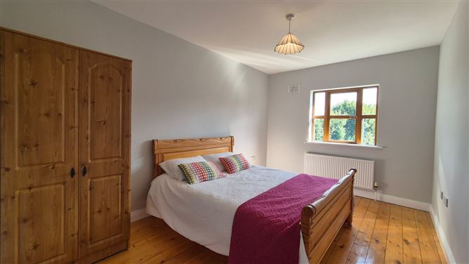 12 Castlepark, Castlerock, Bunclody, Wexford