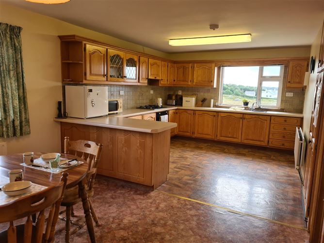 Tigh Mhartin,H91 TK8N, Screebe, Galway