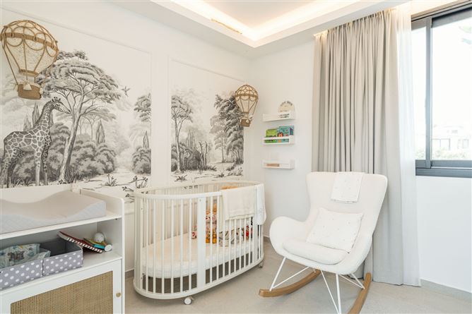 {name:Malaga, codeiso:MA}, Marbella, Nueva Andalucia, Supermanzana H, Spain - COSTA-01248P