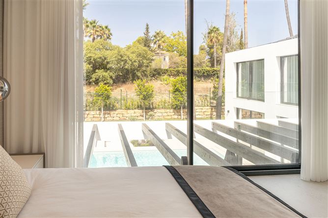 {name:Malaga, codeiso:MA}, Marbella, Nueva Andalucia, Supermanzana H, Spain - COSTA-01248P