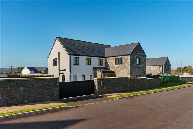 39 Earls Well, Waterfall, Cork