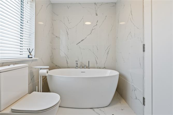 39 Earls Well, Waterfall, Cork