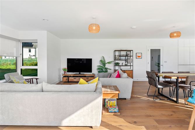 39 Earls Well, Waterfall, Cork