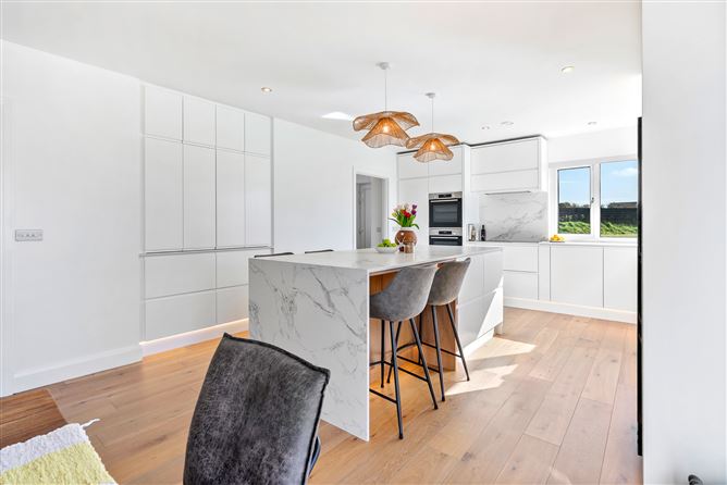 39 Earls Well, Waterfall, Cork