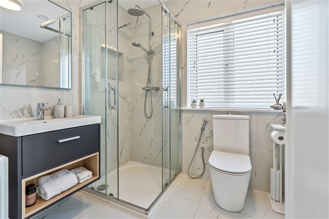 39 Earls Well, Waterfall, Cork