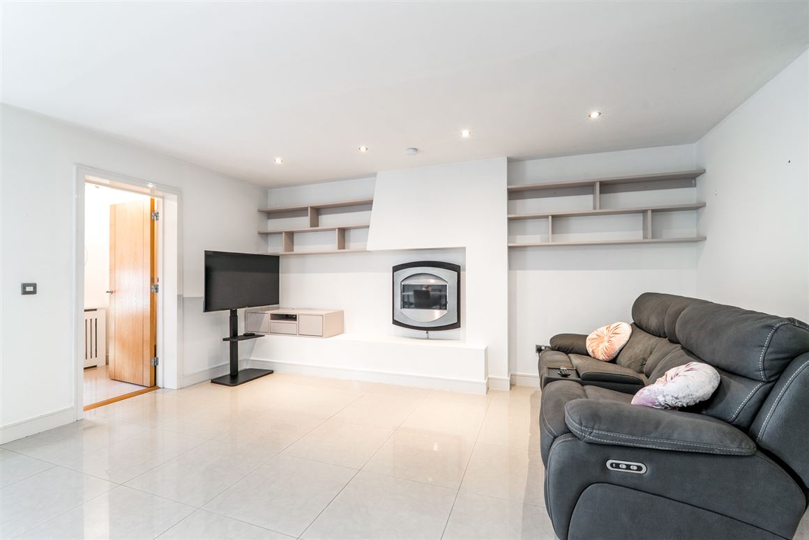 15 Brennanstown Square, Cabinteely, Dublin 18