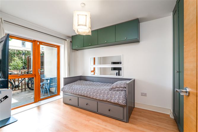Photo 6 of 10 — 15 Brennanstown Square, Cabinteely, Dublin 18