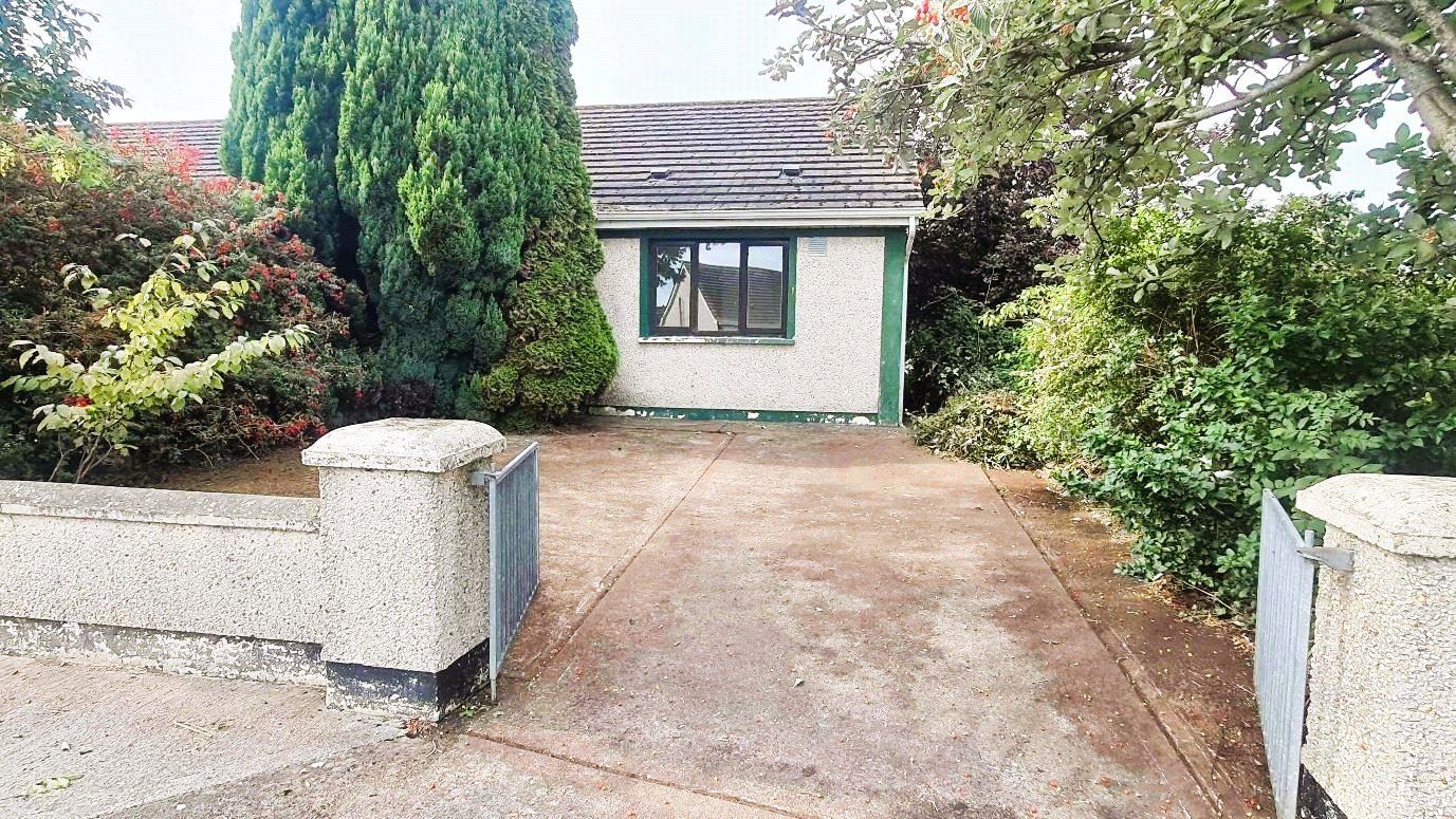 Photo 1 of 13 — 21 Ballymakealy Grove, Celbridge, Co. Kildare