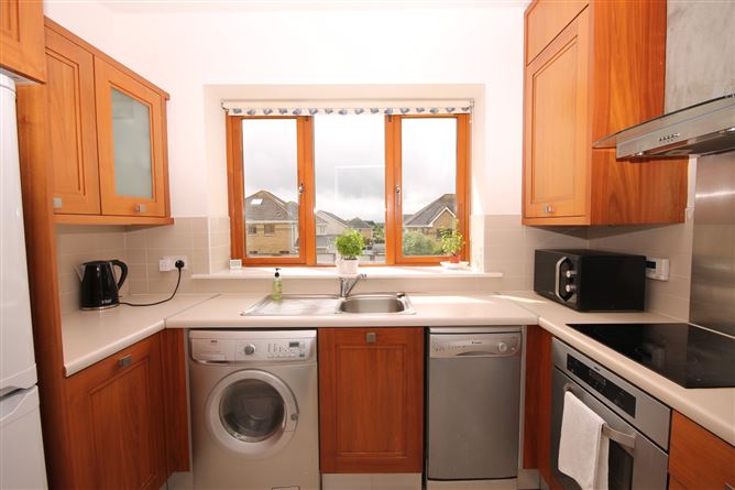 2 Holywell Avenue, Sea Road, Kilcoole, Co. Wicklow