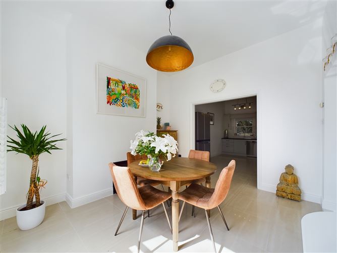 4 River View Place, Glenbrook, Passage West, Cork
