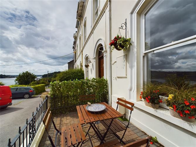 4 River View Place, Glenbrook, Passage West, Cork